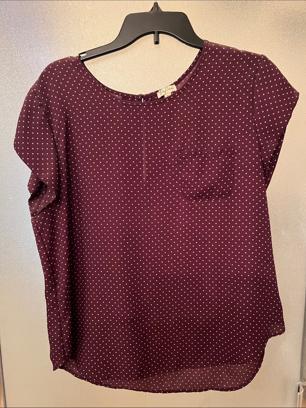 Lily White XL Polka Dot Short Sleeve Blouse - Burgundy